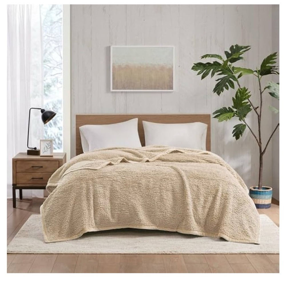 Woolrich Tan Plush Blanket